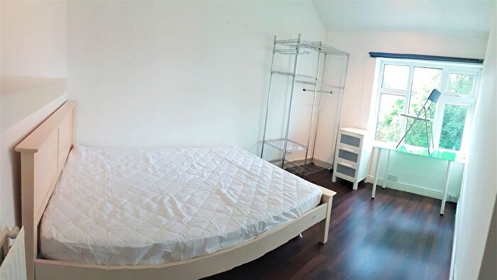 6 Bedroom Semi-detached House To Rent In Parsonage Road, Manchester, M20