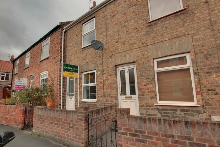 2 Bedroom Terraced House To Rent In Trinity Lane, Beverley, HU17