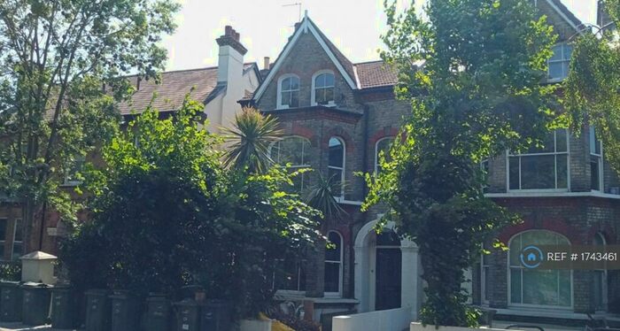 2 Bedroom Flat To Rent In Herne Hill Road, London, SE24