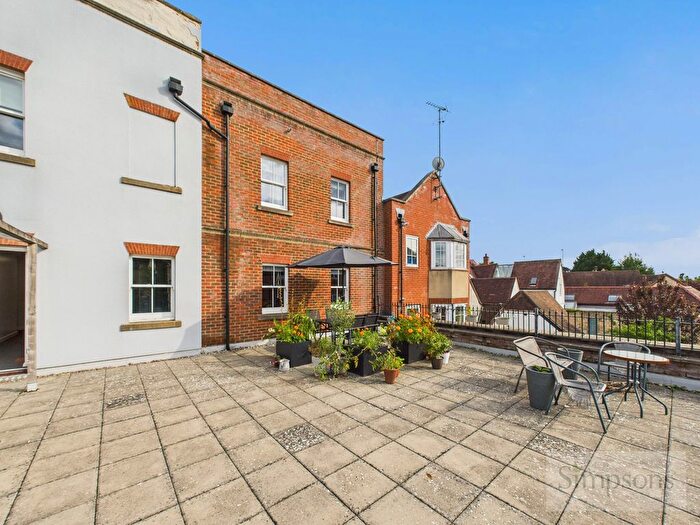 2 Bedroom Flat For Sale In West St. Helen Street, St. Helen House, OX14