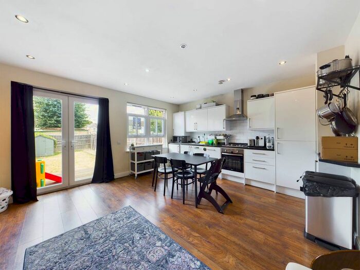 3 Bedroom Property To Rent In Grangehill Road, Eltham, London, SE9