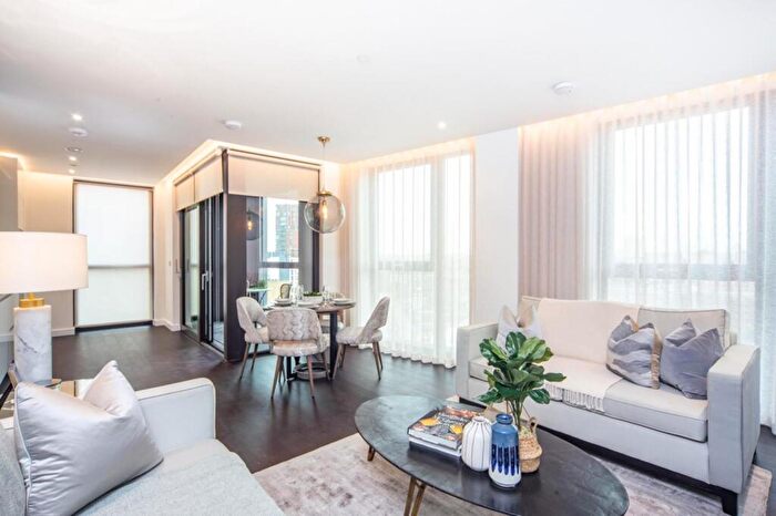 2 Bedroom Flat To Rent In Thornes House, Vauxhall, SW11