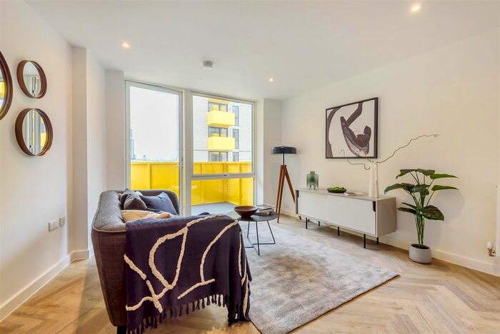 1 Bedroom Flat To Rent In Machine Works House, Pressing Lane, Hayes, UB3