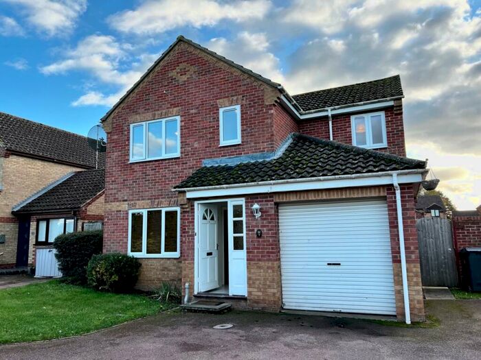 4 Bedroom Detached House To Rent In Charles Melrose Close, Mildenhall, Suffolk, IP28
