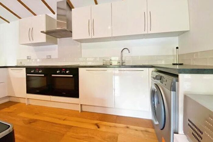 3 Bedroom Bungalow To Rent In High Street, Cambridge, CB24