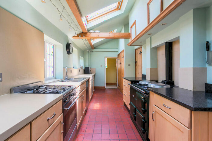 4 Bedroom Detached House For Sale In Northend, Henley-on-Thames, RG9
