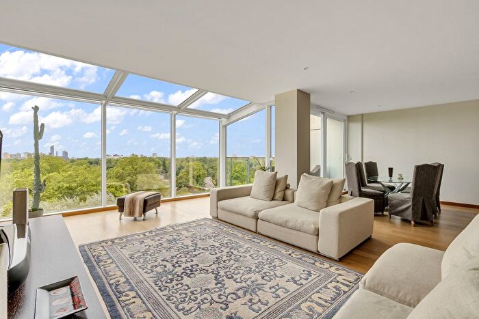 3 Bedroom Flat To Rent In Queenstown Road, London, SW11