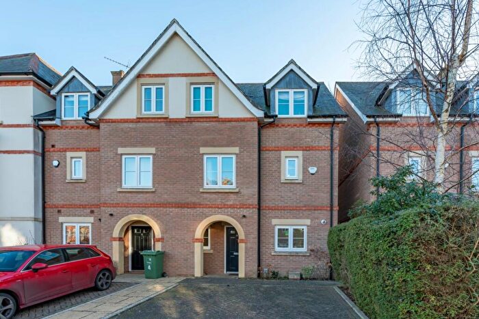 4 Bedroom Town House To Rent In Maywood Road, Oxford, OX4