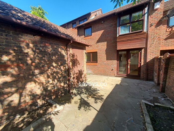 3 Bedroom Semi-detached House To Rent In All Saints Mews, HA3