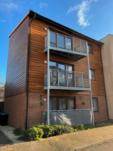 1 Bedroom Flat To Rent In Ropley Way, Bucks, MK10