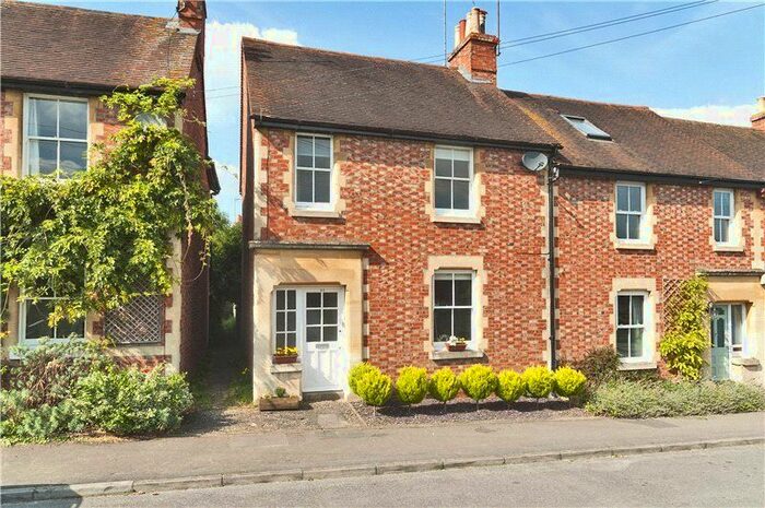 3 Bedroom End Of Terrace House To Rent In Wilson Avenue, Henley-On-Thames, Oxfordshire, RG9