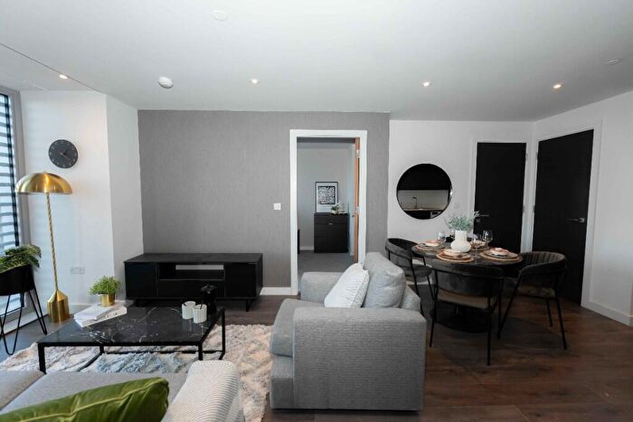 2 Bedroom Apartment To Rent In Greengate, Manchester, Greater Manchester, M3