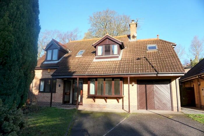 3 Bedroom Detached House To Rent In Park House Gates, Mapperley Park, Nottingham, NG3
