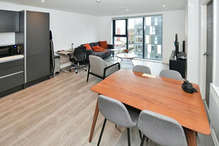 1 Bedroom Flat For Sale In Downtown Block D, Woden Street, Salford, Greater Manchester, M5