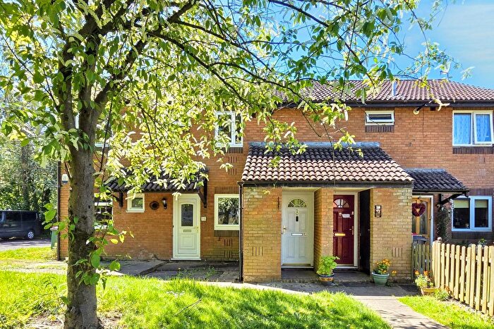 2 Bedroom Flat For Sale In Marlfield Close, Ingol, Preston, PR2