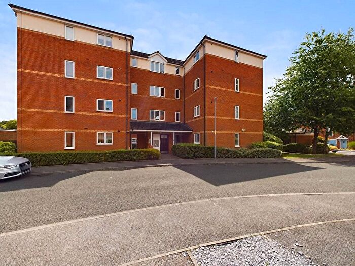 2 Bedroom Flat For Sale In Michael Tippett Drive, Worcester, Worcestershire, WR4