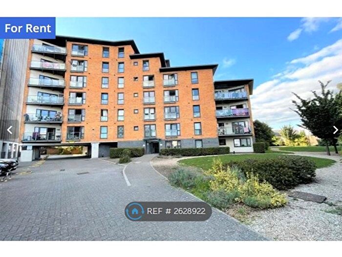 1 Bedroom Flat To Rent In Gateway Court, Ilford, IG2