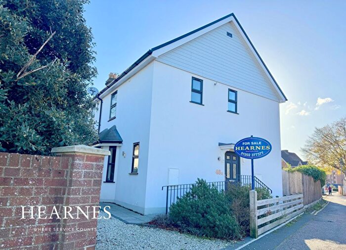 2 Bedroom Terraced House For Sale In Shaftesbury Road, Poole, BH15