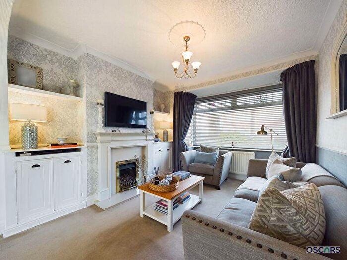 3 Bedroom Terraced House For Sale In Bernadette Avenue, Hull, HU4