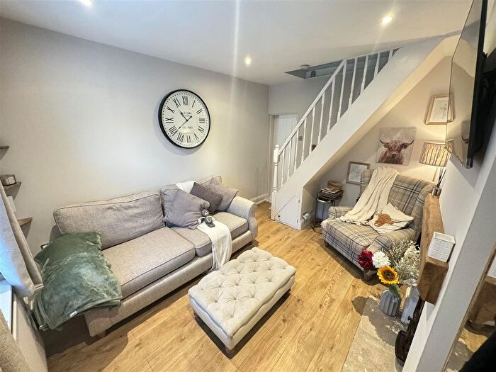 2 Bedroom Cottage For Sale In Anchor Lane, Heybridge, Maldon, CM9