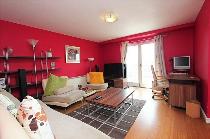 2 Bedroom Apartment To Rent In Bruford Court, Greenwich, SE8