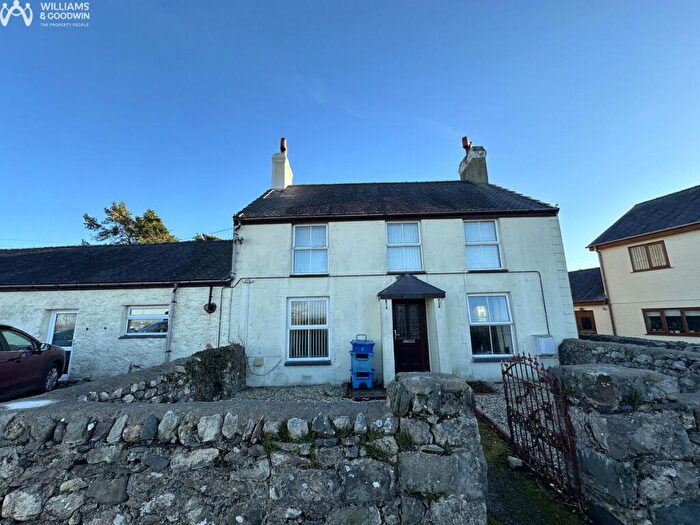 3 Bedroom Detached House For Sale In Lon Groes, Llanrug Nr Caernarfon, Gwynedd, LL55