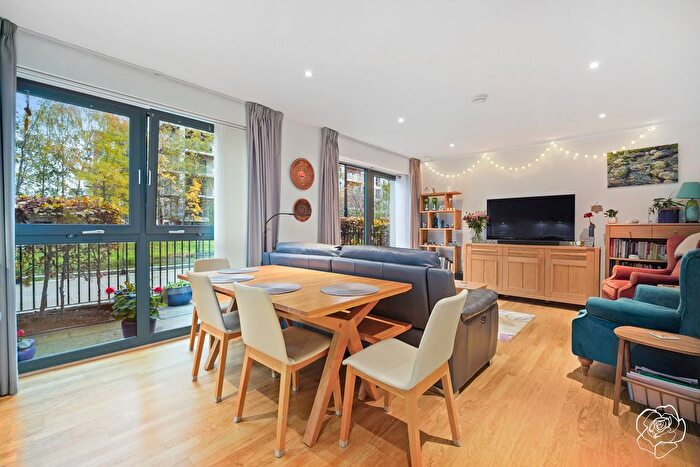 2 Bedroom Flat For Sale In Tayberry House, Ravens Walk, Stratford, E20