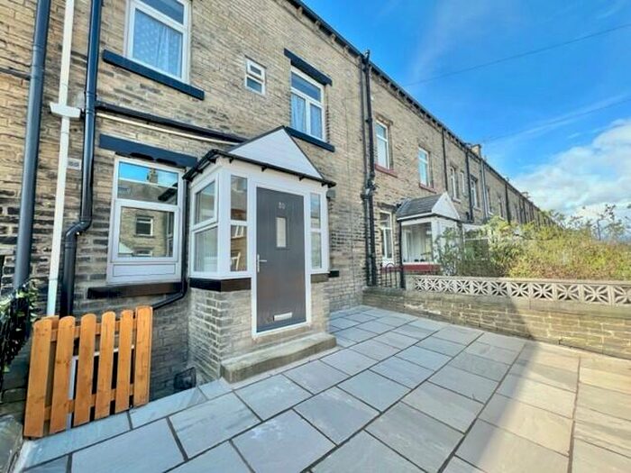 3 Bedroom Terraced House To Rent In Bell Hall Terrace, Halifax, HX1