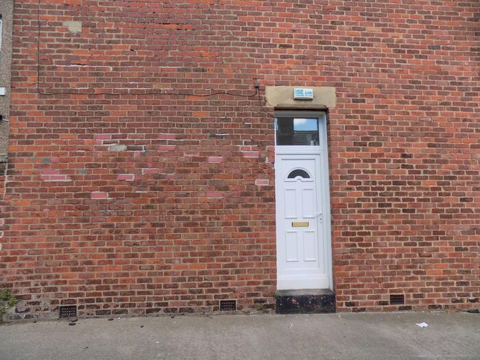 2 Bedroom Flat To Rent In Hyde Street, Hendon, Sunderland, SR2