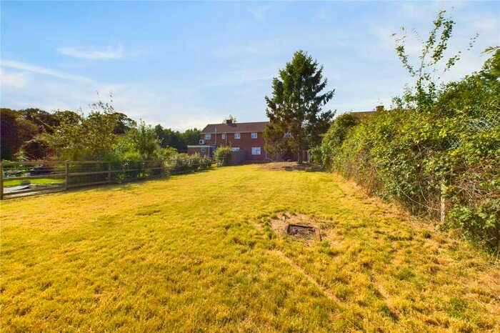 3 Bedroom Semi-Detached House For Sale In Toll Bar Lane, Keyston, Huntingdon, Cambridgeshire, PE28
