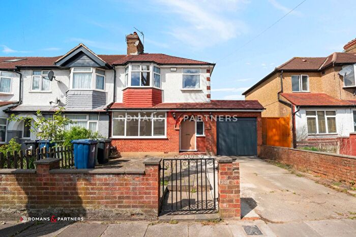3 Bedroom Terraced House To Rent In Lynmouth Gardens, Perivale, UB6
