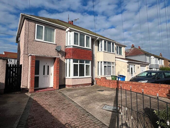 3 Bedroom Semi-Detached House To Rent In Colin Drive, Rhyl, LL18