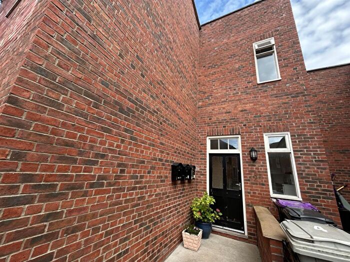 1 Bedroom Flat To Rent In Queen Street Mews, Louth, LN11