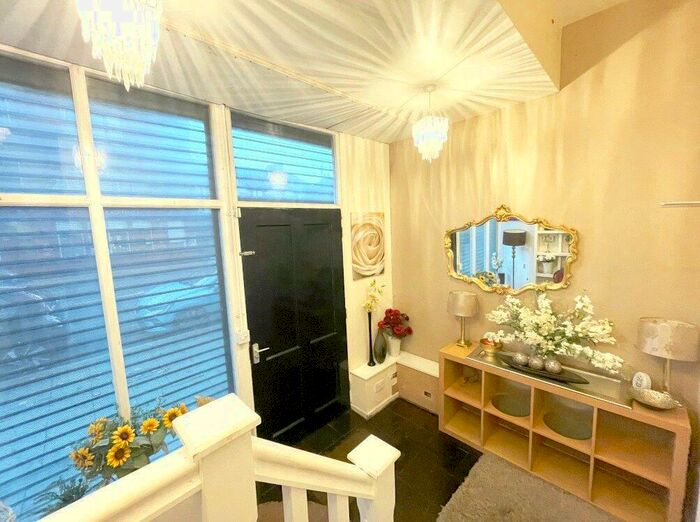 5 Bedroom Apartment To Rent In Front Street, Annfield Plain, Stanley