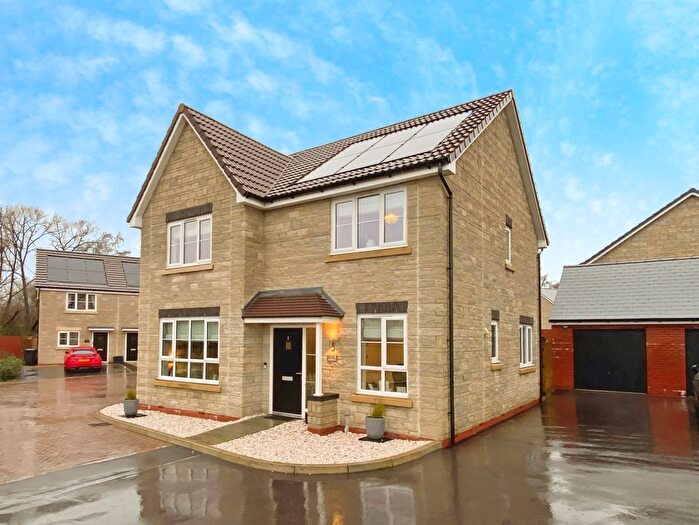 4 Bedroom Detached House For Sale In Turner Close, Westbury, BA13