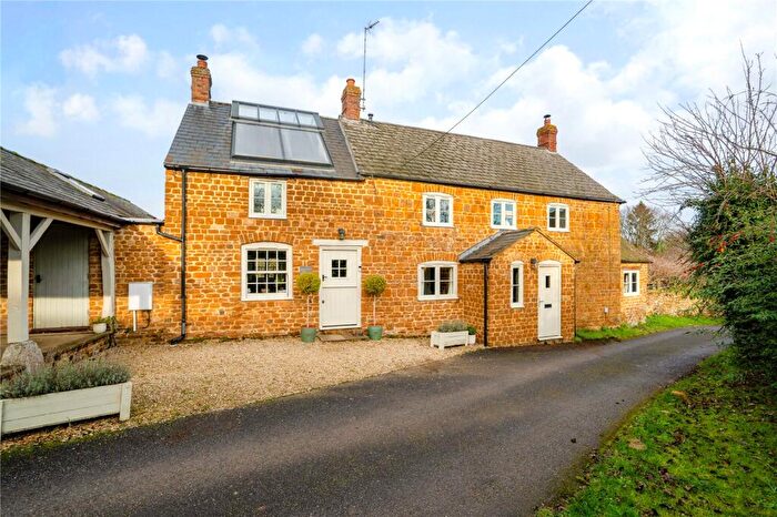 3 Bedroom Detached House For Sale In Barford St. Michael, Near Banbury, Oxfordshire, OX15