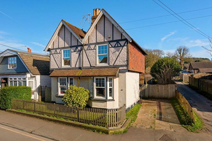 4 Bedroom Detached House For Sale In Station Road, Lyminge, CT18