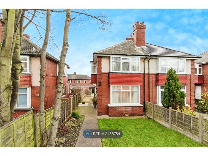 3 Bedroom Semi-Detached House To Rent In Front Street, Castleford, WF10