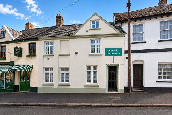 1 Bedroom Terraced House For Sale In Meddon Street, Bideford, Devon, EX39