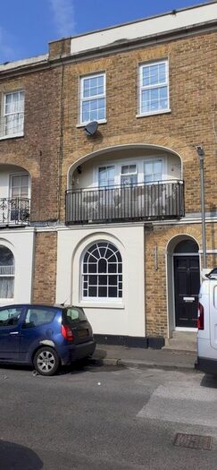 Studio To Rent In La Belle Alliance Square, Ramsgate, Kent, CT11