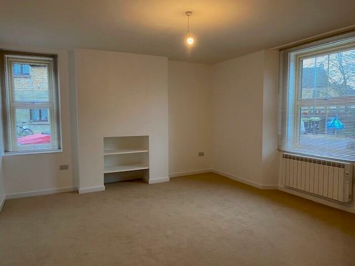 2 Bedroom Flat To Rent In Bridge House, The Avenue Station Road, Bourton-on-the-Water, GL54