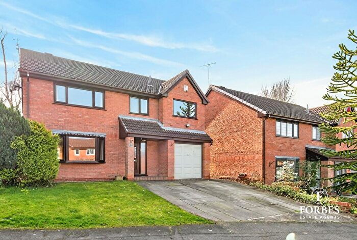 4 Bedroom Detached House For Sale In Hunts Field, Clayton-le-Woods, Chorley, PR6