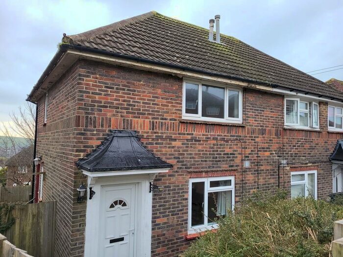 2 Bedroom Semi-Detached House To Rent In Maresfield Road, Brighton, BN2