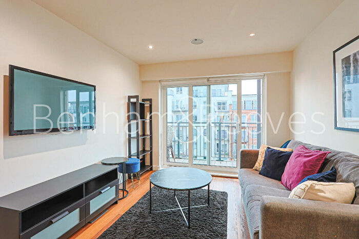 2 Bedroom Apartment To Rent In Heritage Avenue, Colindale, NW9