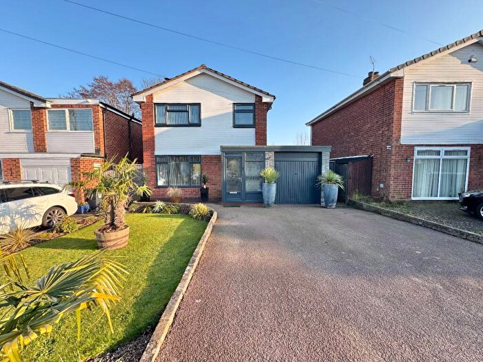 3 Bedroom Detached House For Sale In Swanswell Road, Solihull, B92