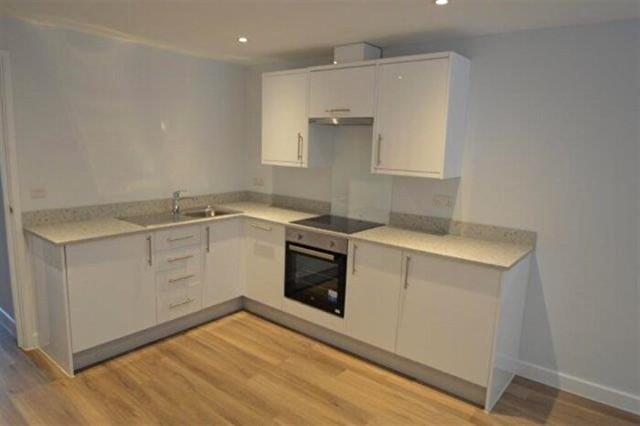1 Bedroom Apartment To Rent In Bedroom Top Floor Apartment In Godalming, GU7