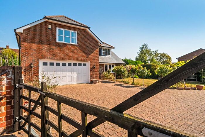4 Bedroom Detached House For Sale In Convent Lane, Emsworth, PO10