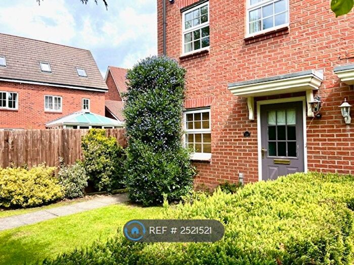 3 Bedroom End Of Terrace House To Rent In Horton Way, Stapeley, Nantwich, CW5