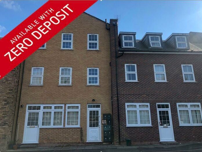 1 Bedroom Flat To Rent In Darby Drive, Waltham Abbey, Essex, EN9