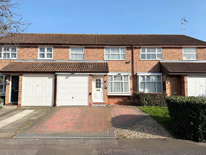 3 Bedroom Terraced House For Sale In The Campions, Borehamwood, WD6